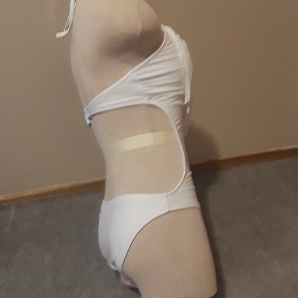 Bathing suit - Picture 2 of 4